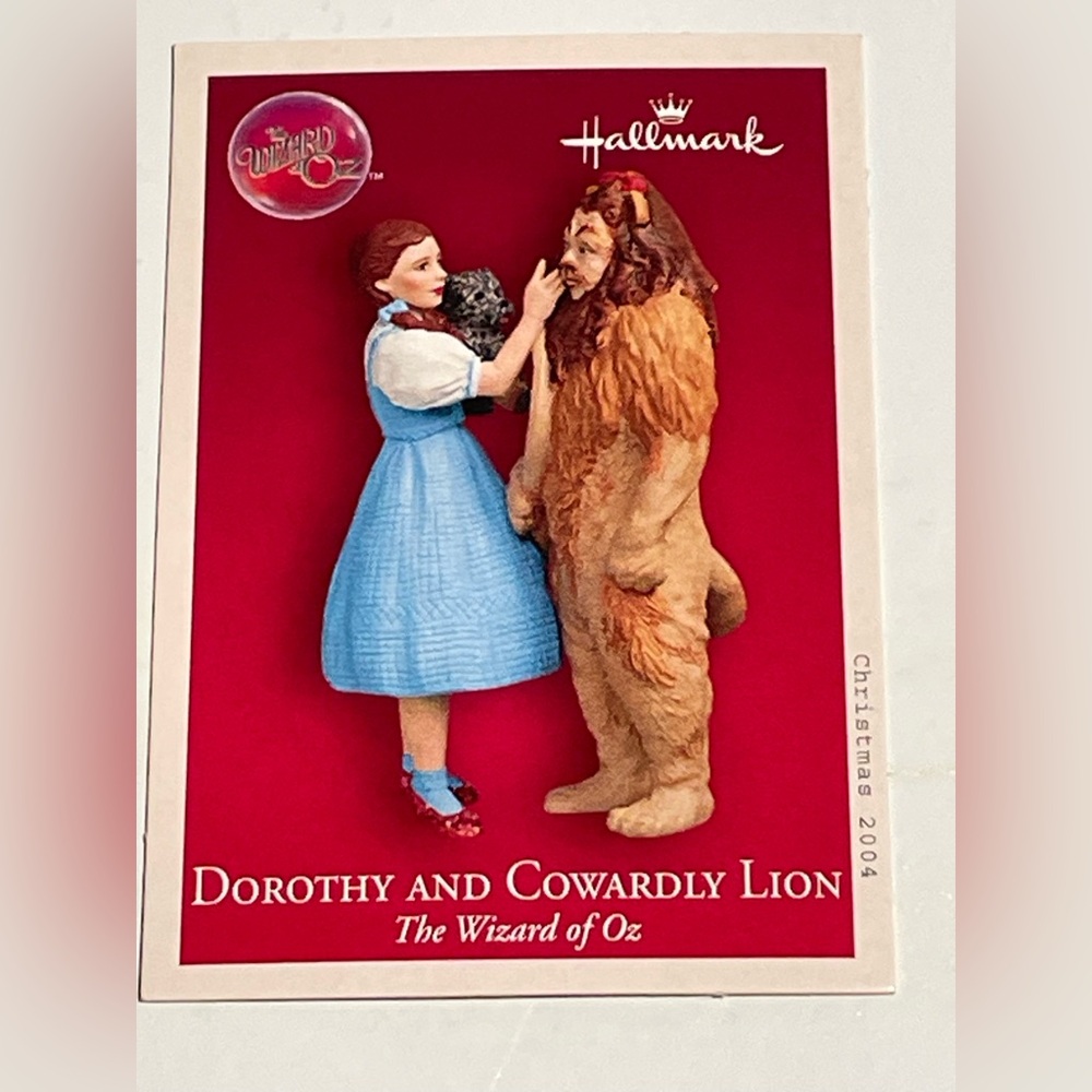 Hallmark Ornament “Dorothy and Cowardly Lion” Wizard of Oz Ornament - Picture 7 of 9